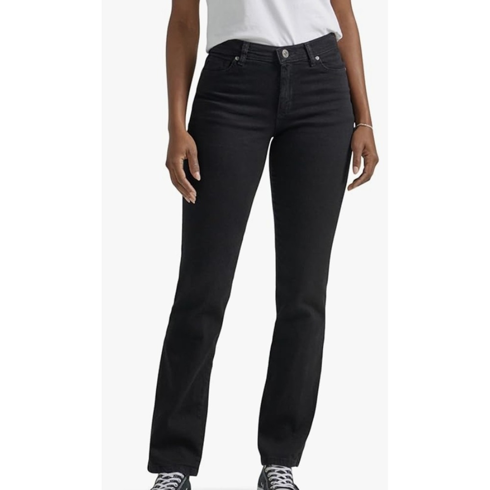 Lee Women's Relaxed Fit Straight Leg Jean, Black Onyx, size 10 Short NWT